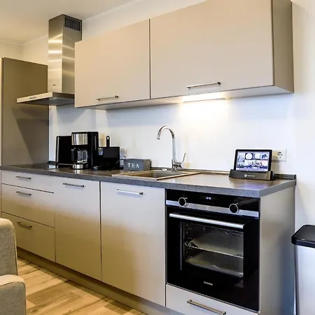 Smart Opal 403 Apartment *